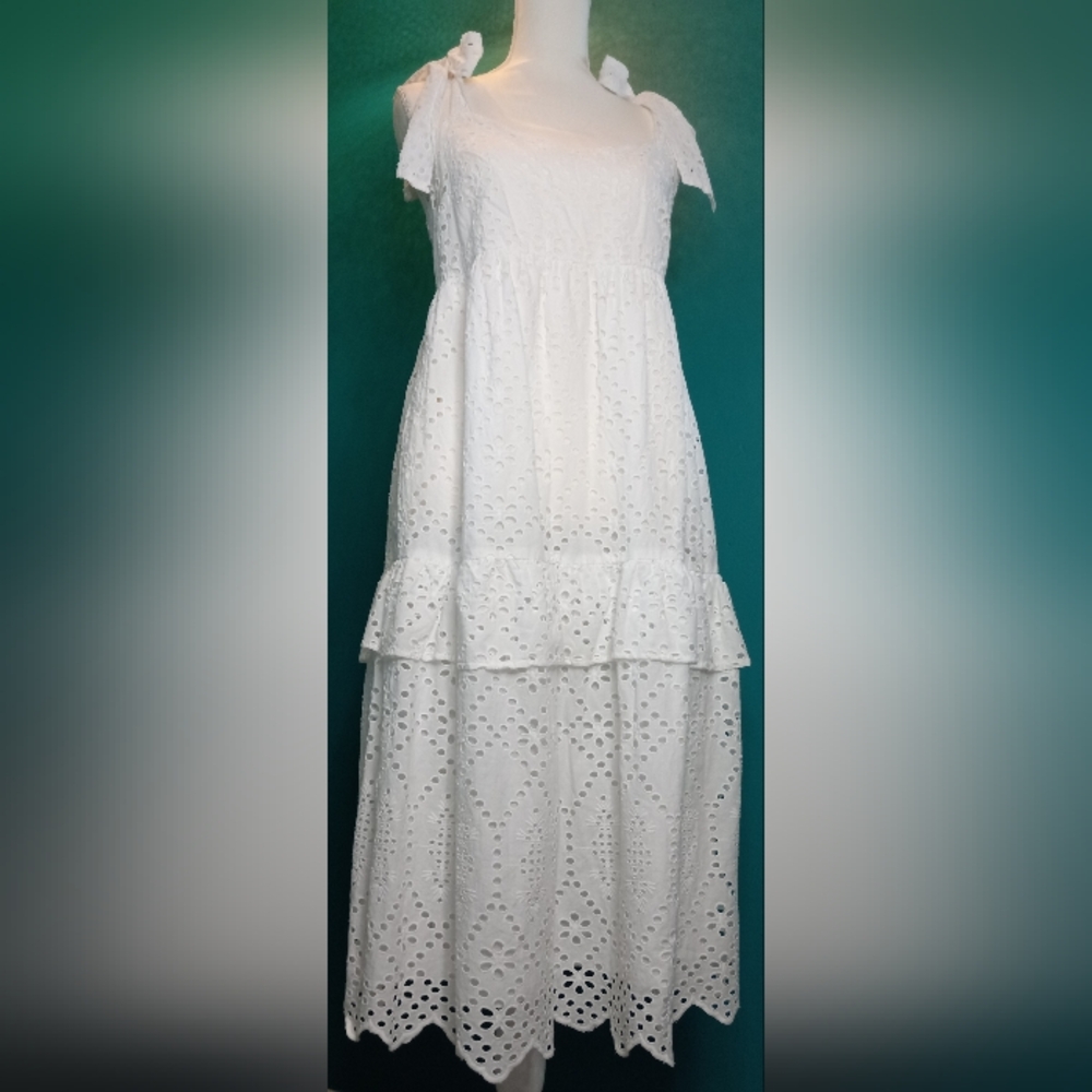 Crown & Ivy White Eyelet Maxi Dress shoulder Tie Straps & Pockets Size 10